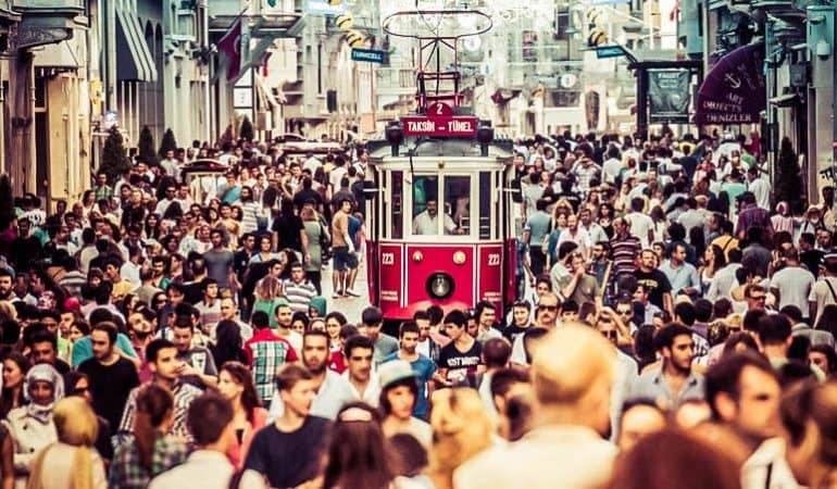 خیابان استقلال - تور استانبول
