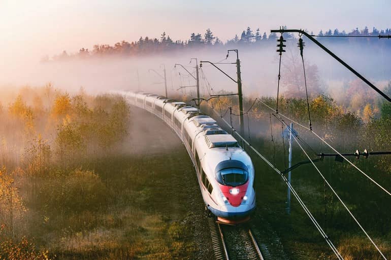 مزیت‌های قطار سریع‌السیر ساپسان در تور روسیه